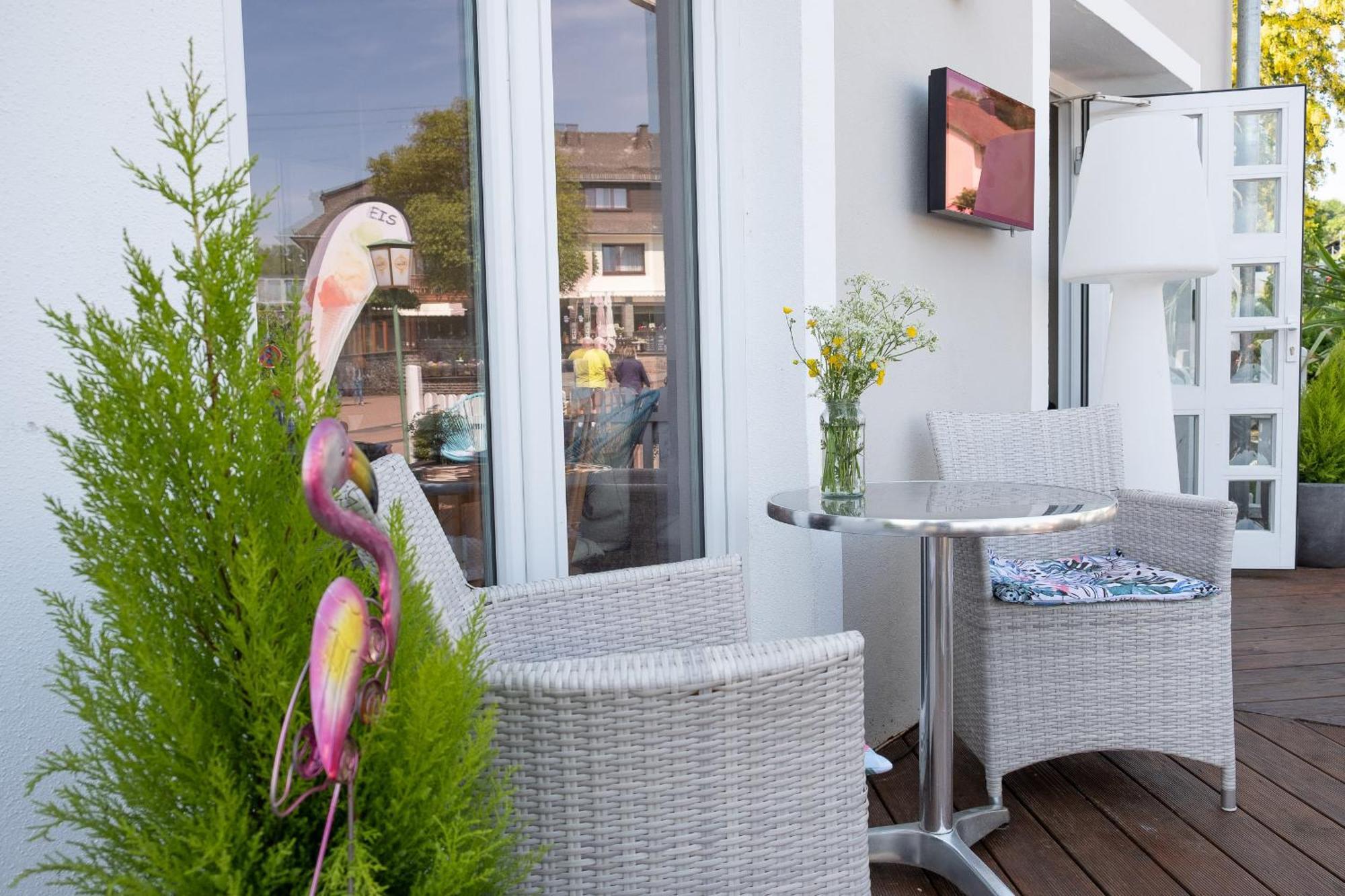Hotel Cafe Del Maar Schalkenmehren Bagian luar foto